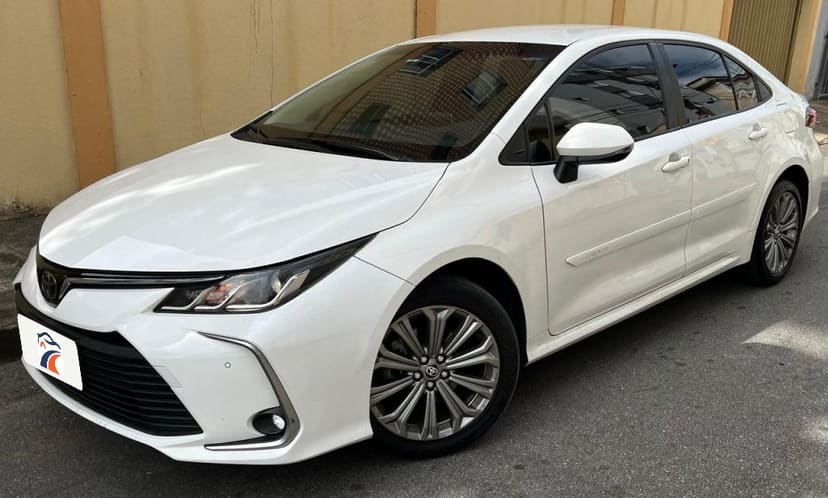 Toyota Corolla 2023/2023, frente em ângulo