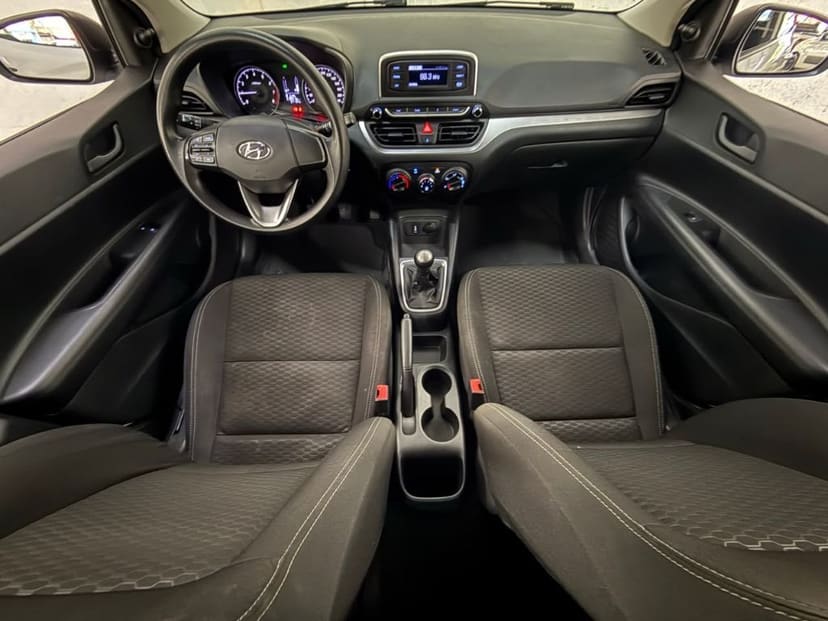 Hyundai HB20 2020/2021, bancos dianteiros