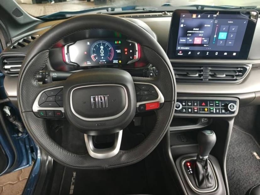 Fiat Pulse 2023/2023, volante e painel digital